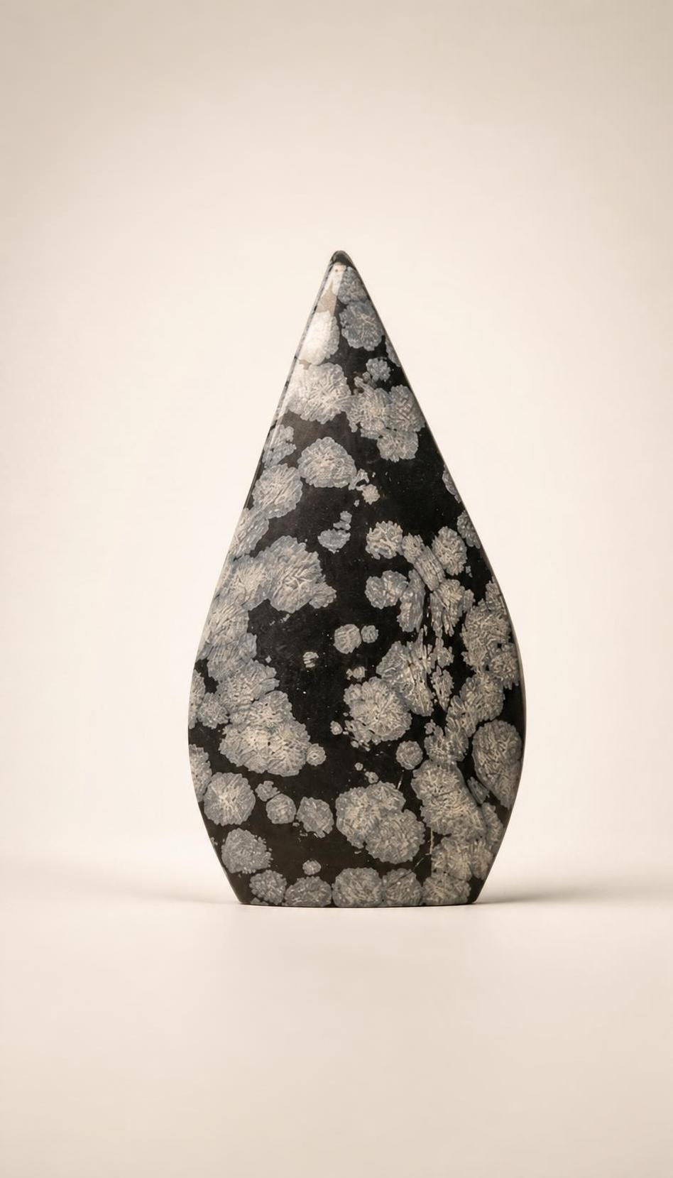 Snowflake Obsidian – Arrow Form – 86g