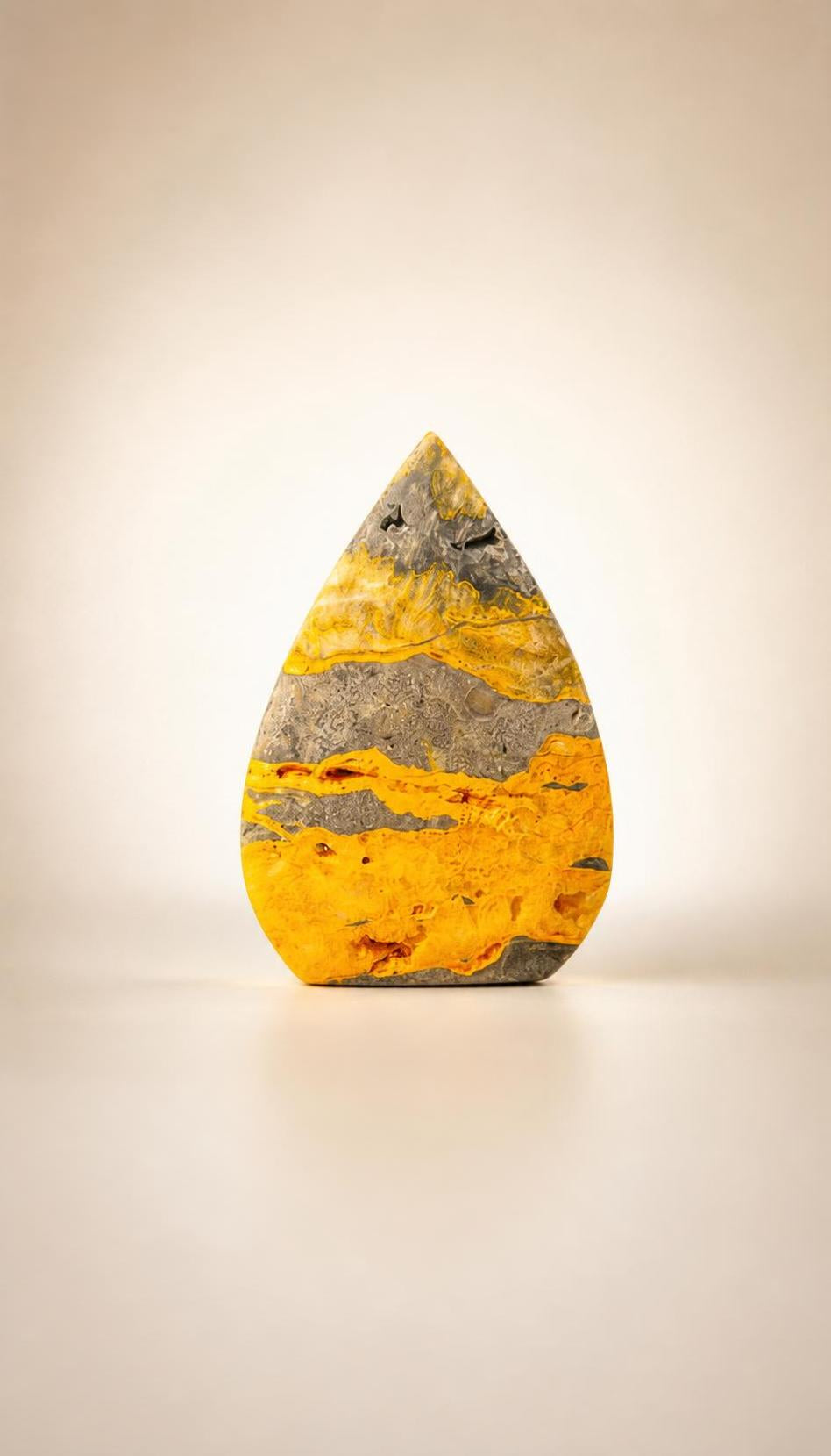 Bumblebee Jasper Arrow – Carving – 91g