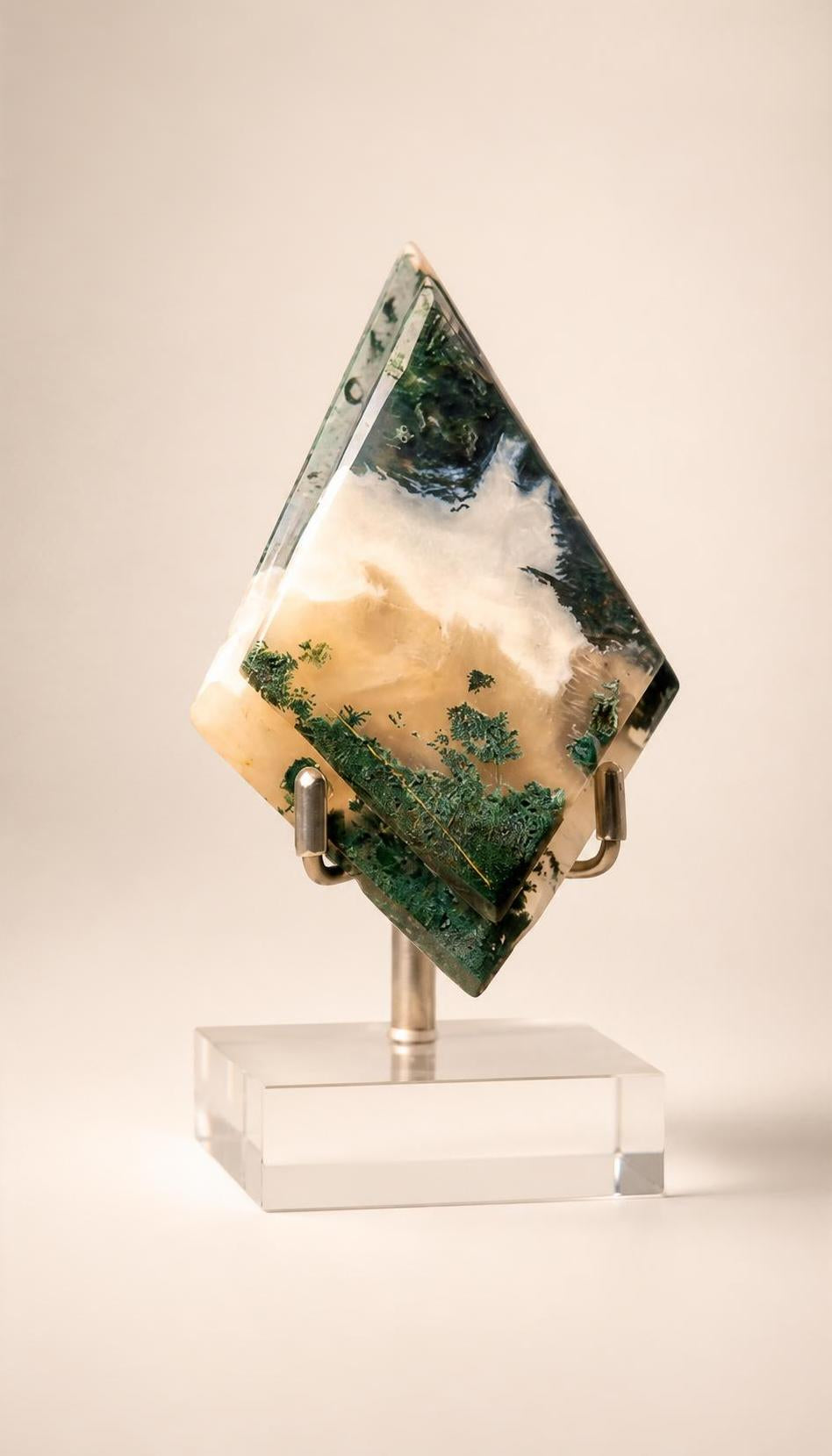 Moss Agate Double Rhombus – Carving – 119g