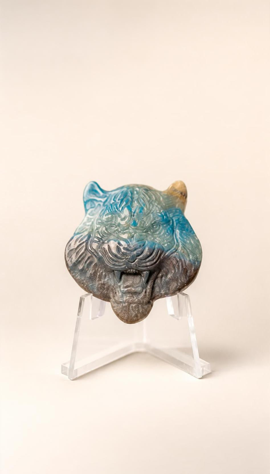 Trolleite in Quartz Lion Head – Carving – 26g