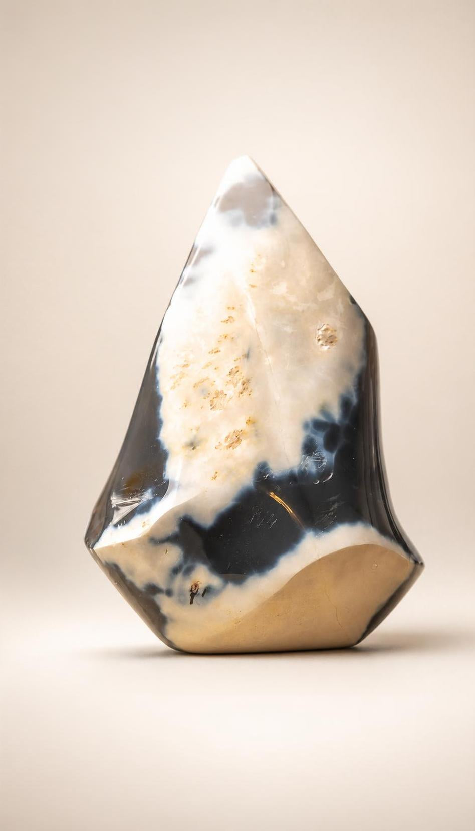 Orca Agate – Flame Carving – 662g