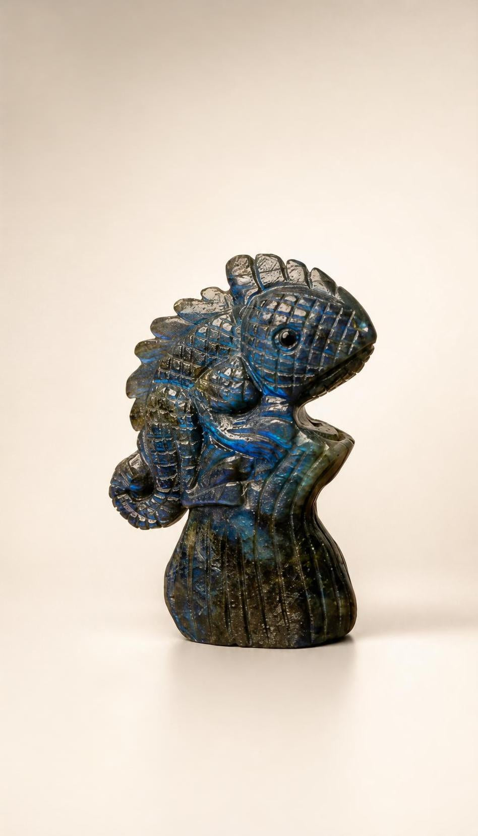 Labradorite – Chameleon Carving – 191g
