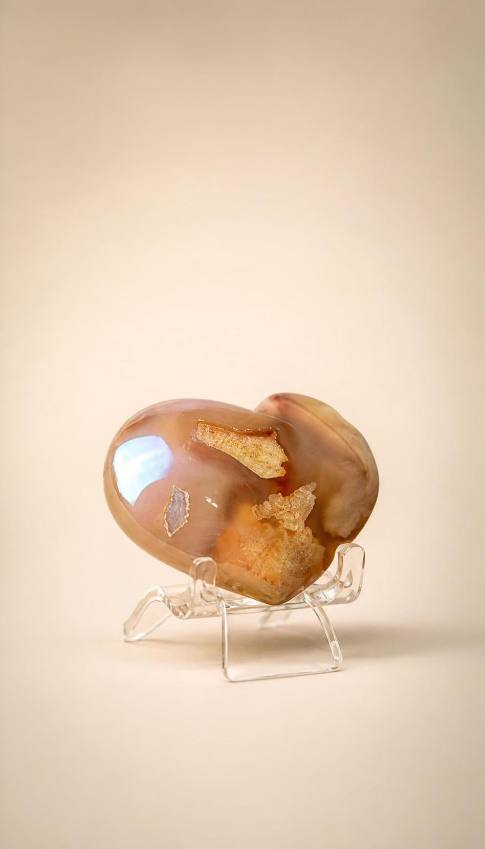 Aura-Treated Sakura Flower Agate – Heart Carving – 38g