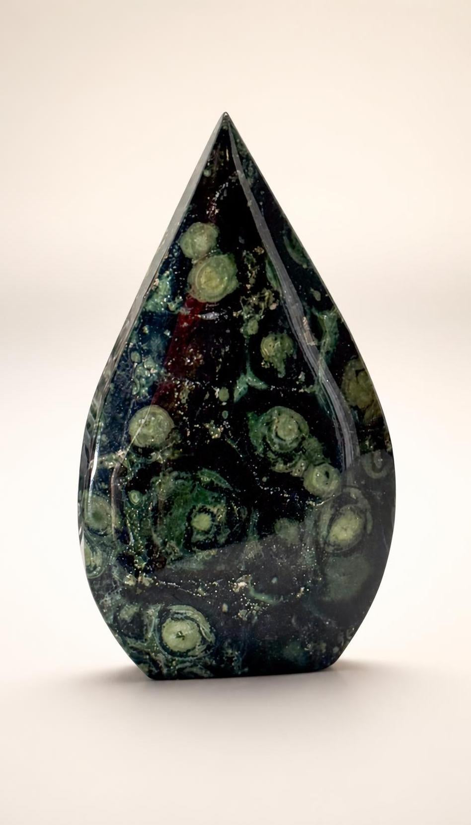 Kambaba "Crocodile" Jasper – Arrow Form – 102g