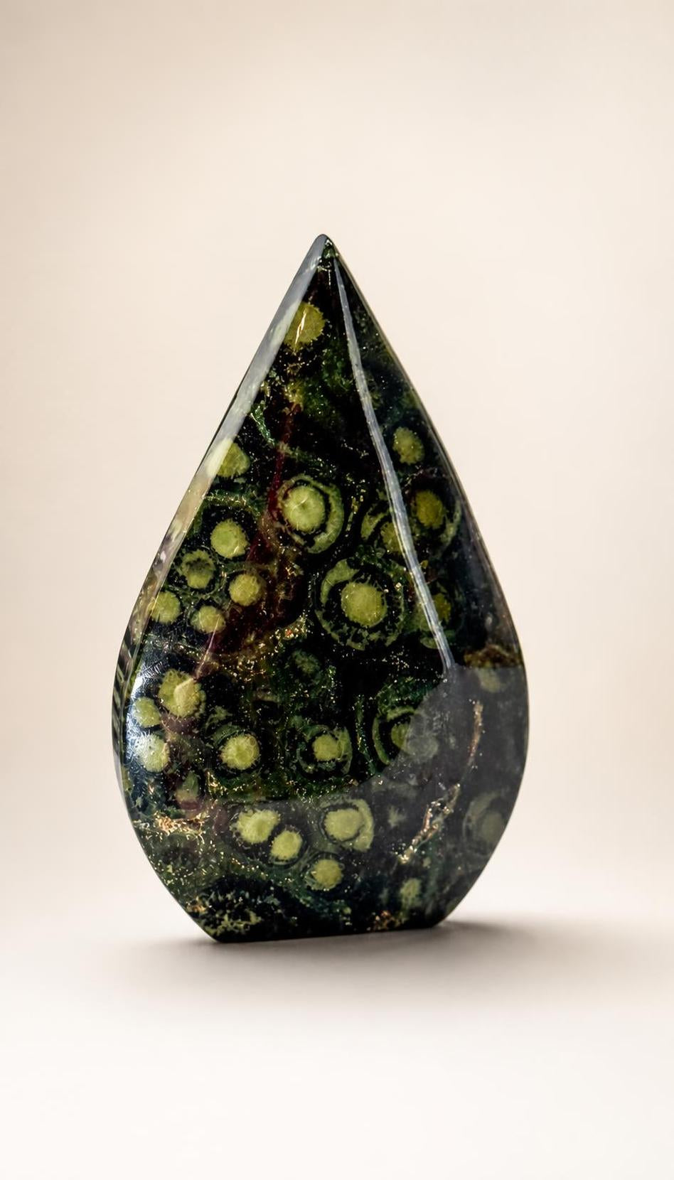Kambaba "Crocodile" Jasper – Arrow Form – 118g