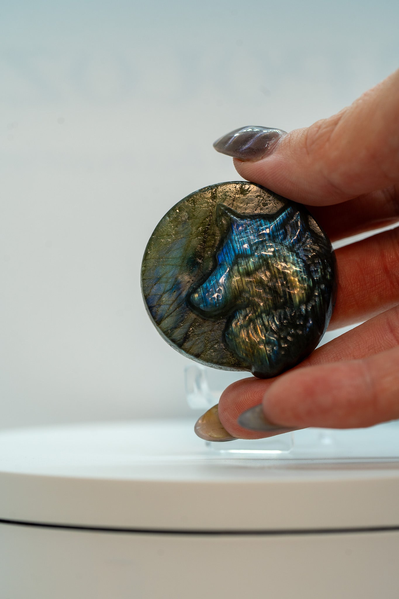 Labradorite Wolf's Head – 16g