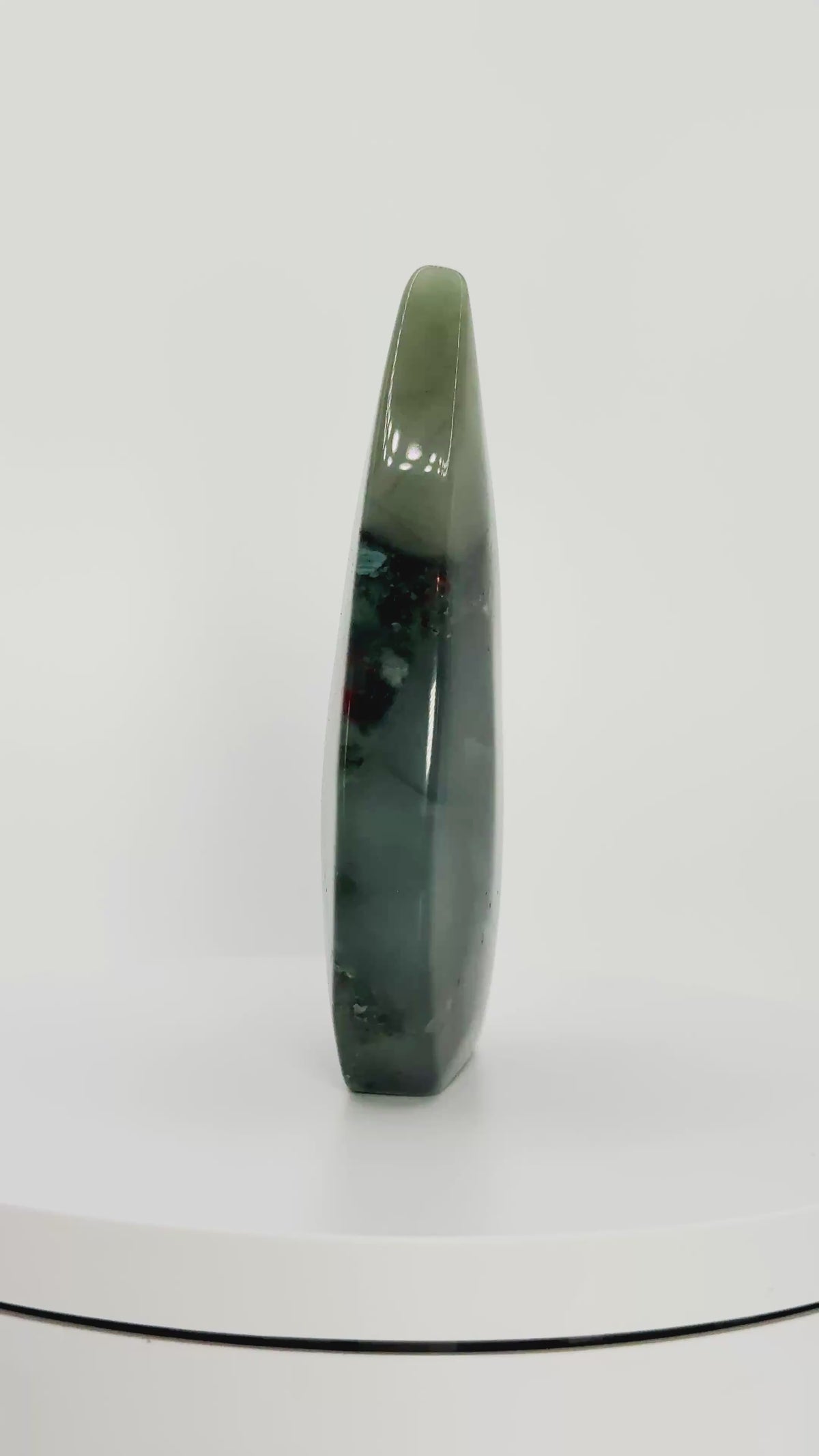 African Bloodstone – Arrow Form – 154g