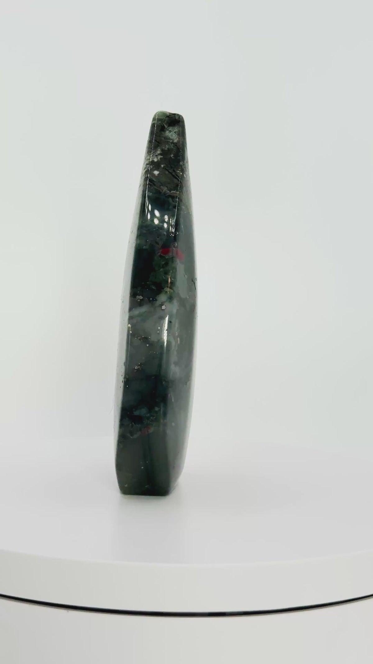 African Bloodstone – Arrow Form – 159g