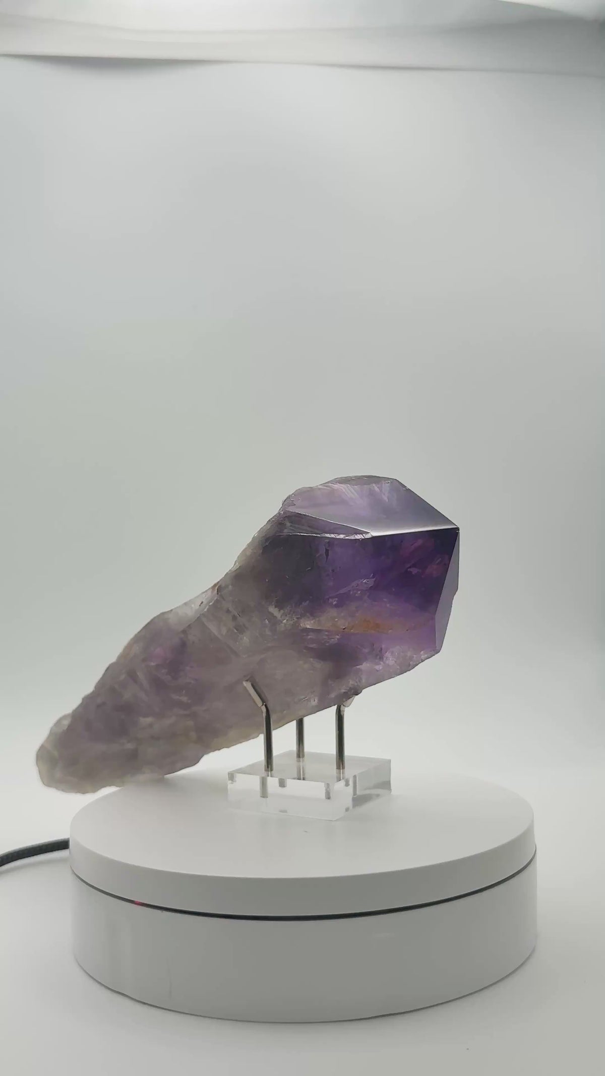 Amethyst – Point Wand Specimen – 600g
